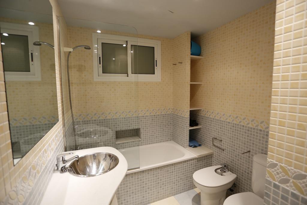קמברילס Apartamentos Alquihouse Vilafortuny חדר תמונה